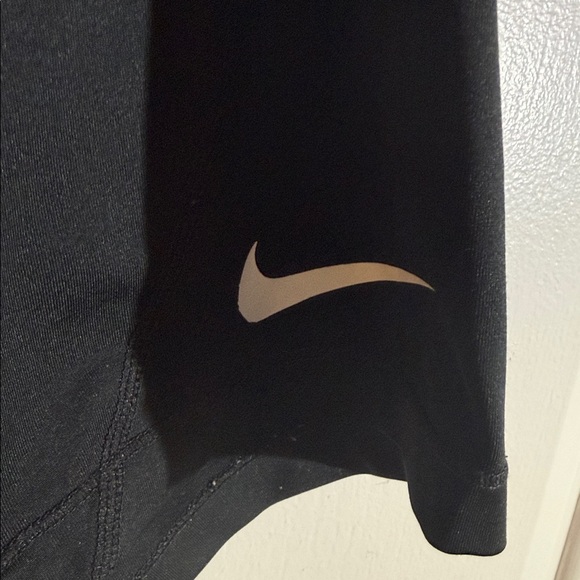 Nike Black Bike Shorts - Picture 2 of 6
